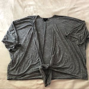 🍁 4/$16 🍁 Gray Short Sleeve lightweight Cardigan